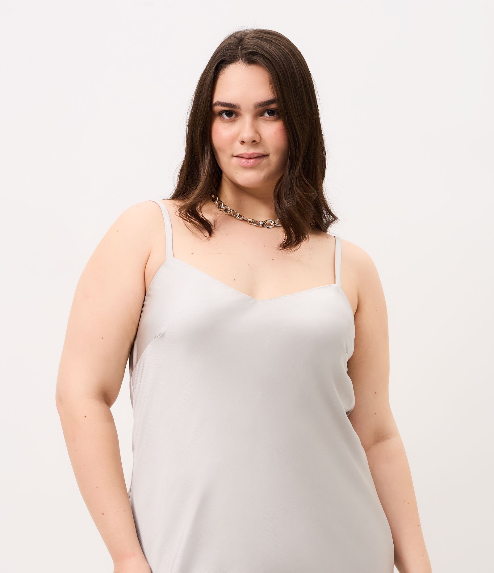 Vestido Midi em Cetim Assimétrico com Renda Curve & Plus Size Cinza 3