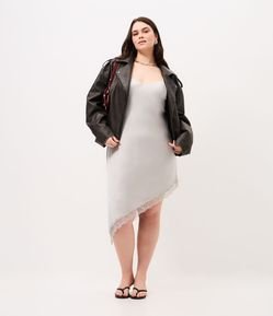 Vestido Midi em Cetim Assimétrico com Renda Curve & Plus Size