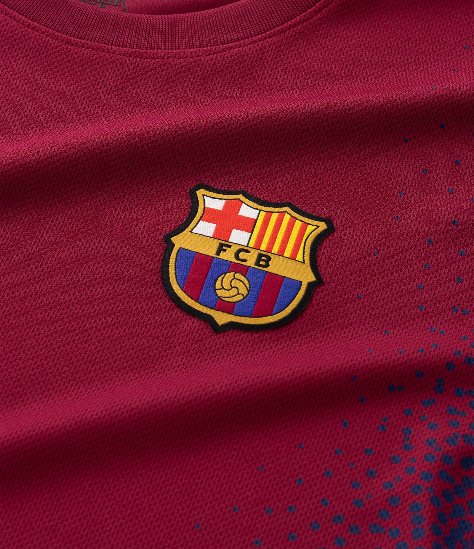 Camiseta Infantil com Efeito Degradê e Estampa Barcelona - Tam 5 a 14 Anos Bordô 5