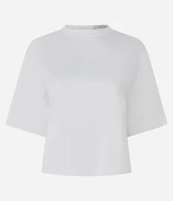Blusa Acetinada com Mangas Amplas