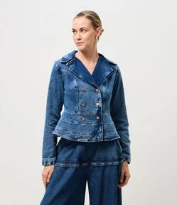 Jaqueta Peplum Jeans Acinturada com Abotoamento Duplo