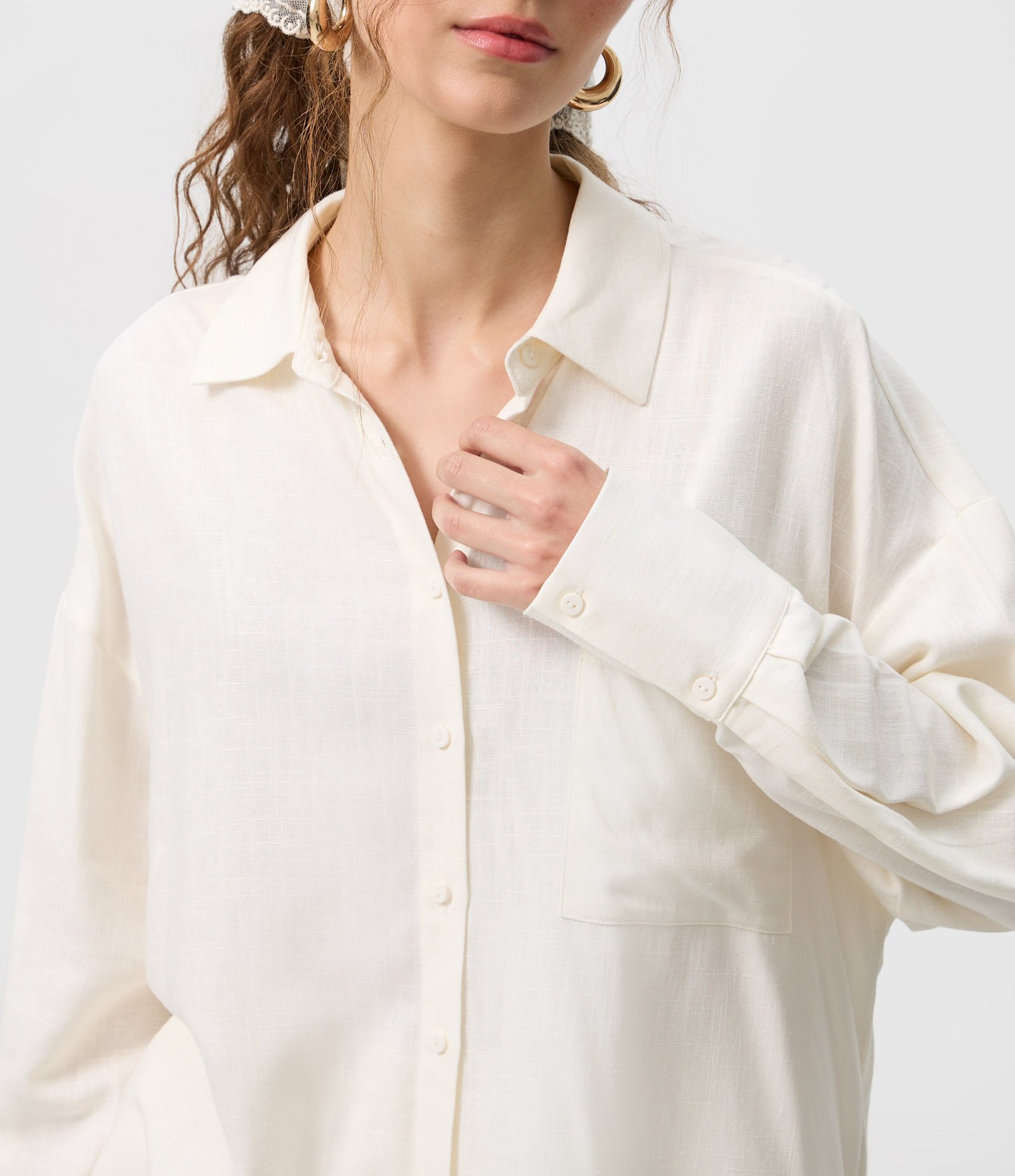 Camisa Mullet em Viscolinho com Bolso Frontal Off White 3