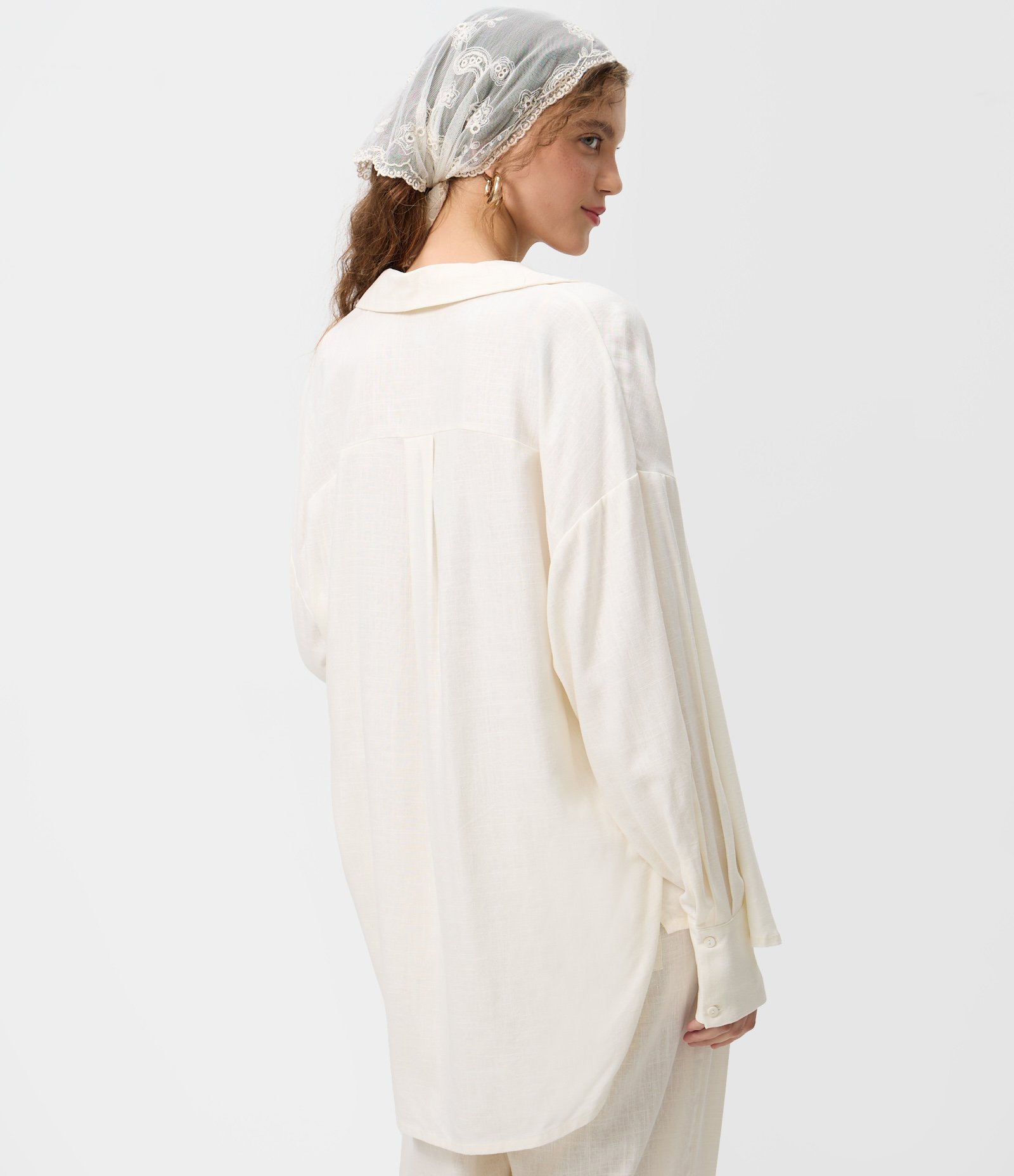 Camisa Mullet em Viscolinho com Bolso Frontal Off White 4