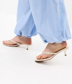 Sandália Mule em PU Kitten Heel