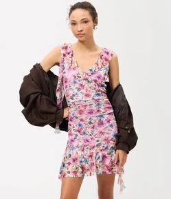 Vestido Curto em Tule com Estampa Floral e Barra Assimétrica