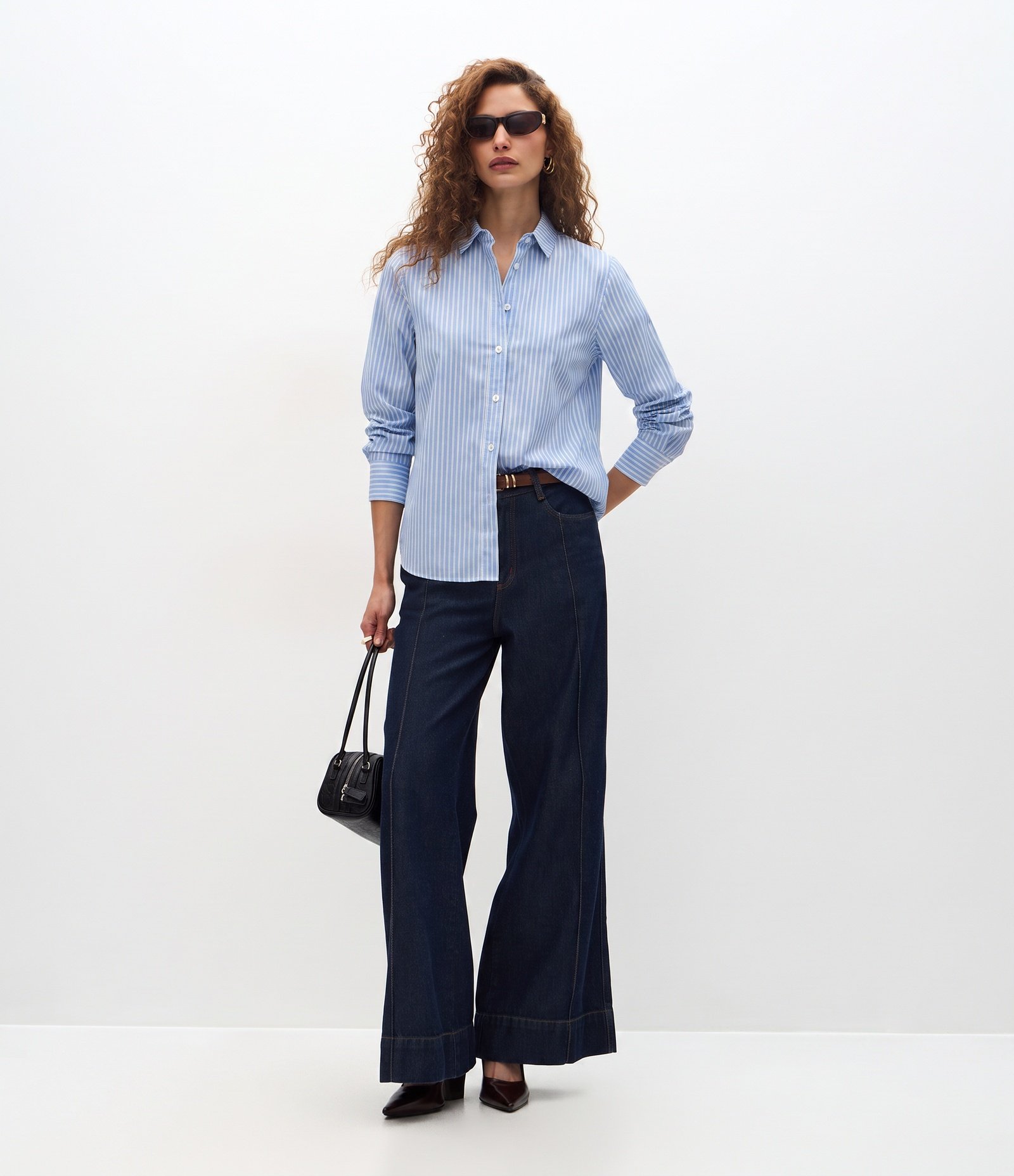 Camisa em Tricoline com Abotoamento e Estampa de Listras em Fio Tinto Azul 1