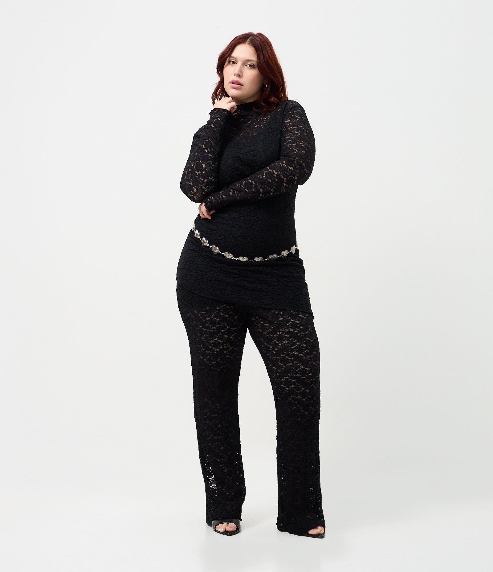 Calça Reta Renda Curve & Plus Size Preto 1