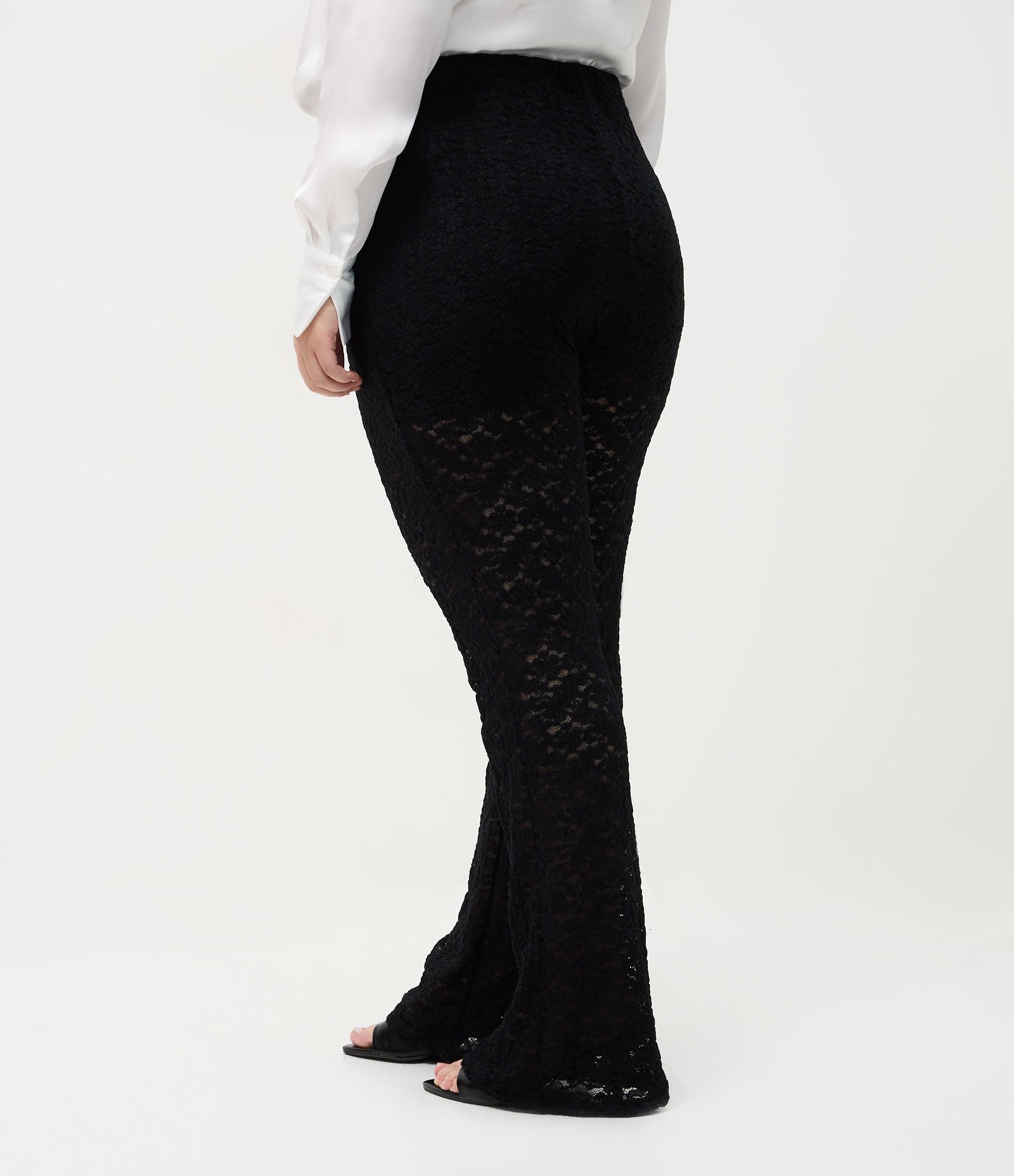 Calça Reta Renda Curve & Plus Size Preto 4