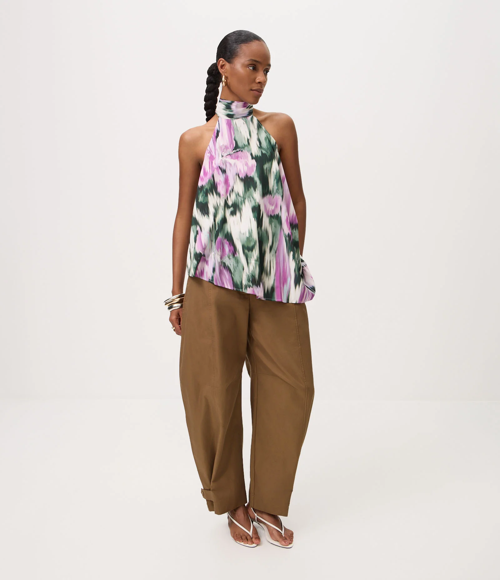 Blusa Halter Neck Assimétrica com Estampa Abstrata Multicores 2