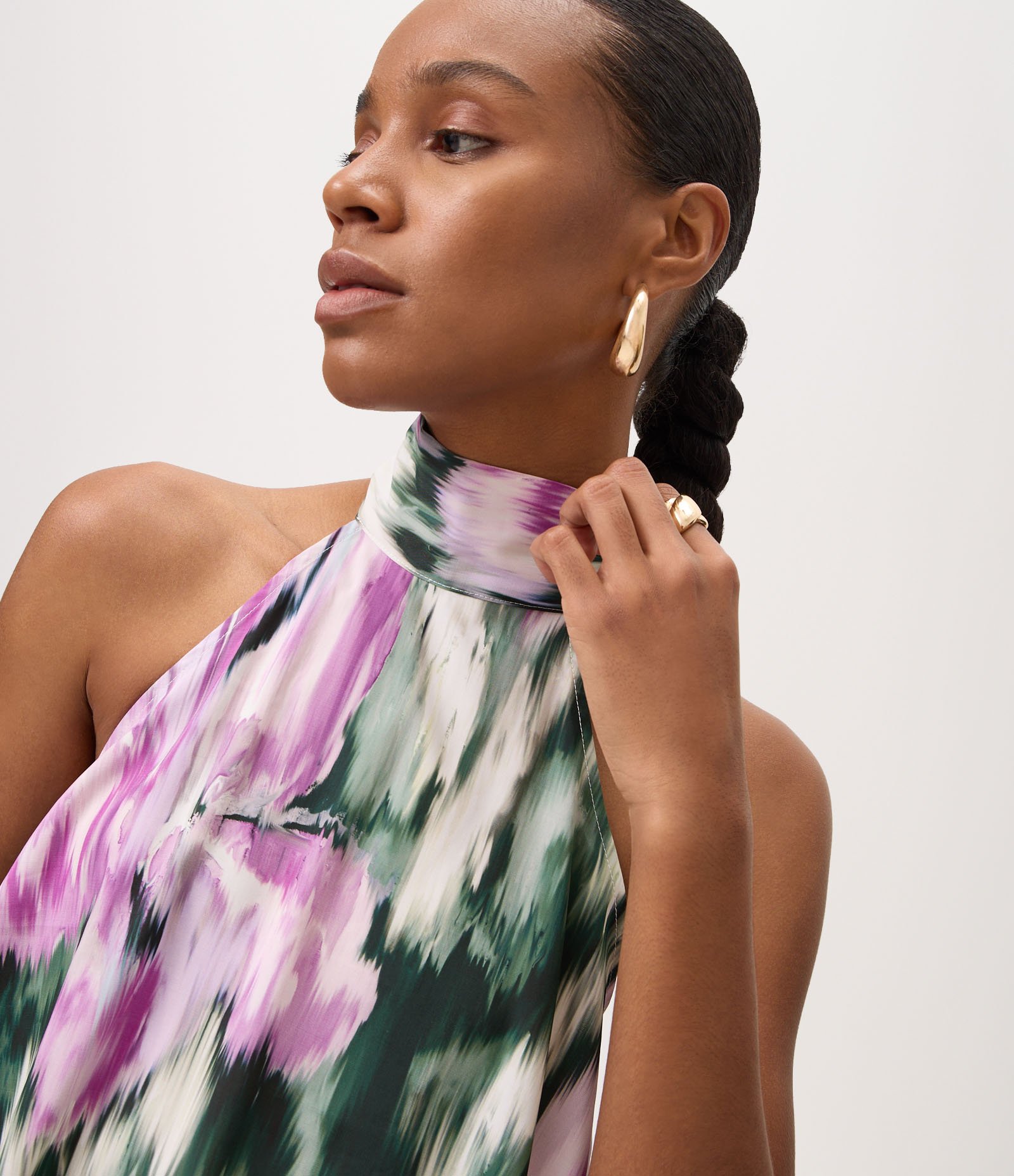 Blusa Halter Neck Assimétrica com Estampa Abstrata Multicores 3