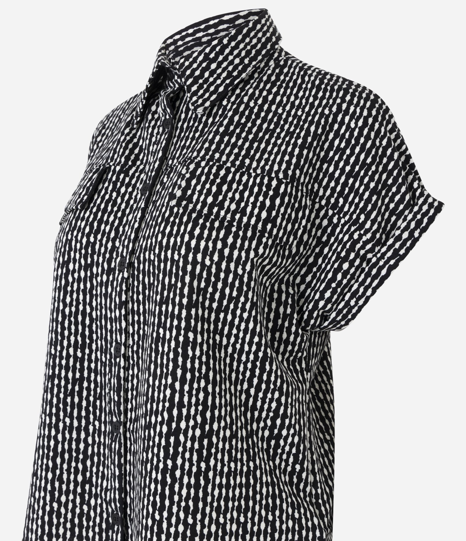 Blusa em Piquet com Estampa Abstrata e Fechamento por Botões Preto 6
