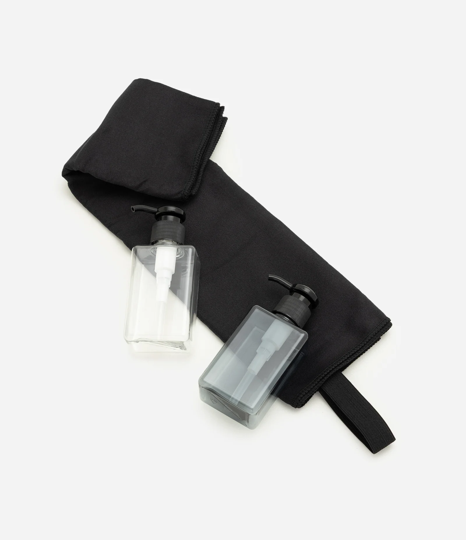 Kit 4 em 1 de Viagem com Frascos e Toalha de Secagem Rápida Preto 2