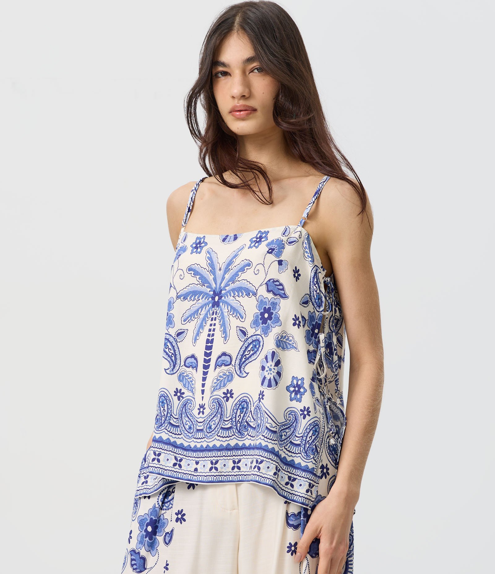 Blusa Estampada em Viscose com Decote Reto e Alças Finas Off White 3
