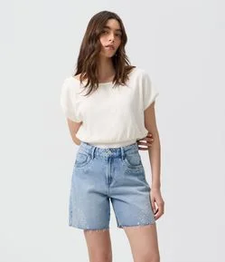 Short Midi em Jeans com Bordado de Flores