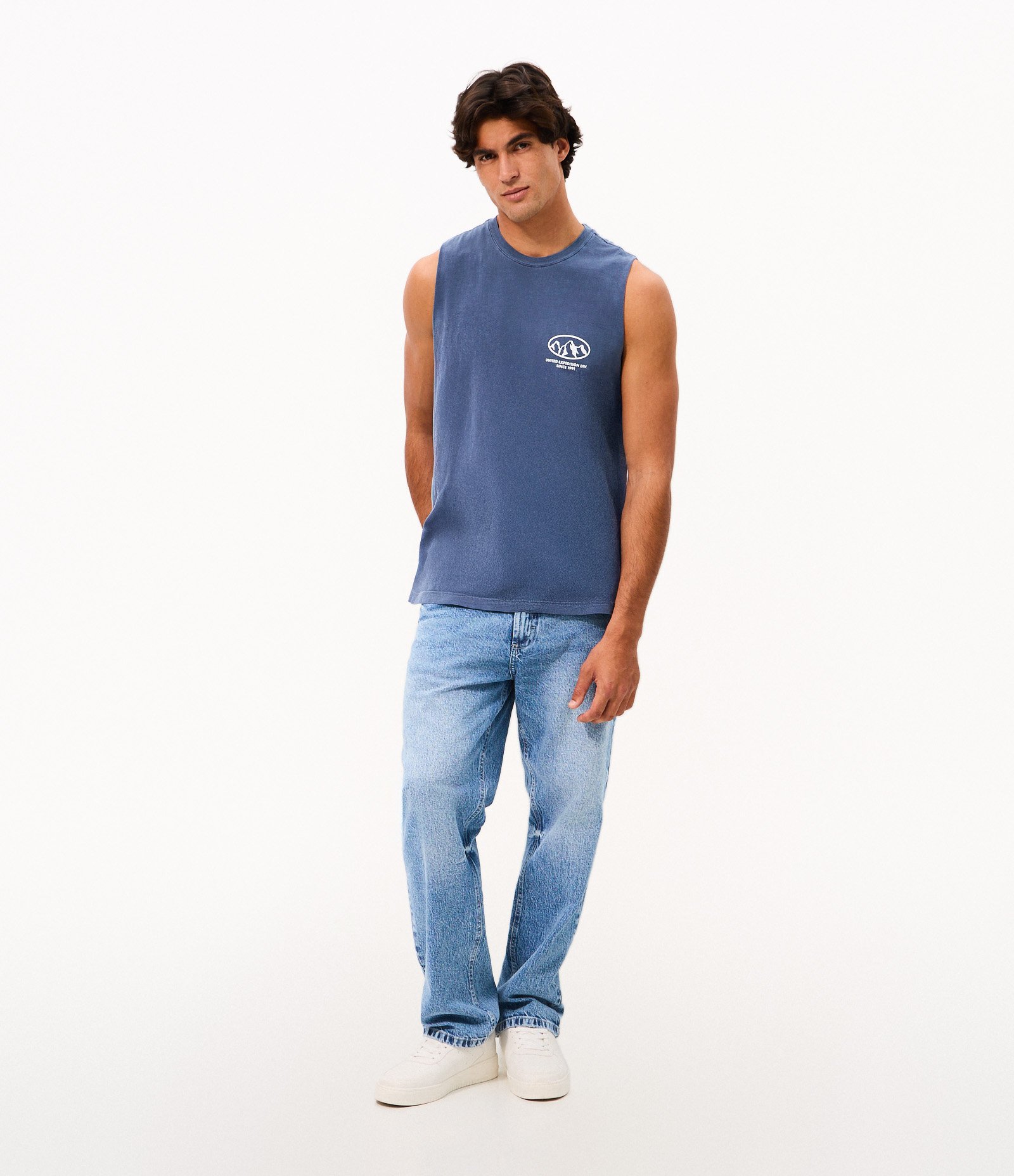 Regata Comfort em Algodão Estonada com Estampa Montanha Azul 2