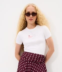 Camiseta Baby Tee em Algodão com Lettering I Love Surfer Boys