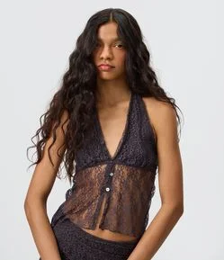Blusa Frente Única em Renda com Transparência e Botões Frontais