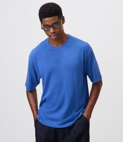 Camiseta Boxy Texturizada Decote Canoa