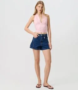 Short Evasê  em Jeans com Aviamento de Coração