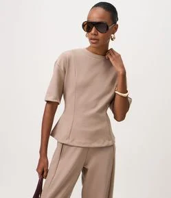 Blusa Peplum em Modal com Recortes Estruturados