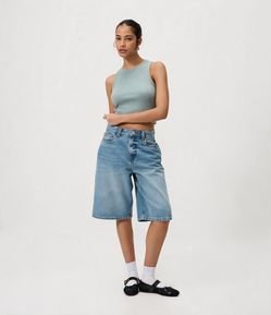 Regata Cropped Canelada Em Algodão com Gola Redonda