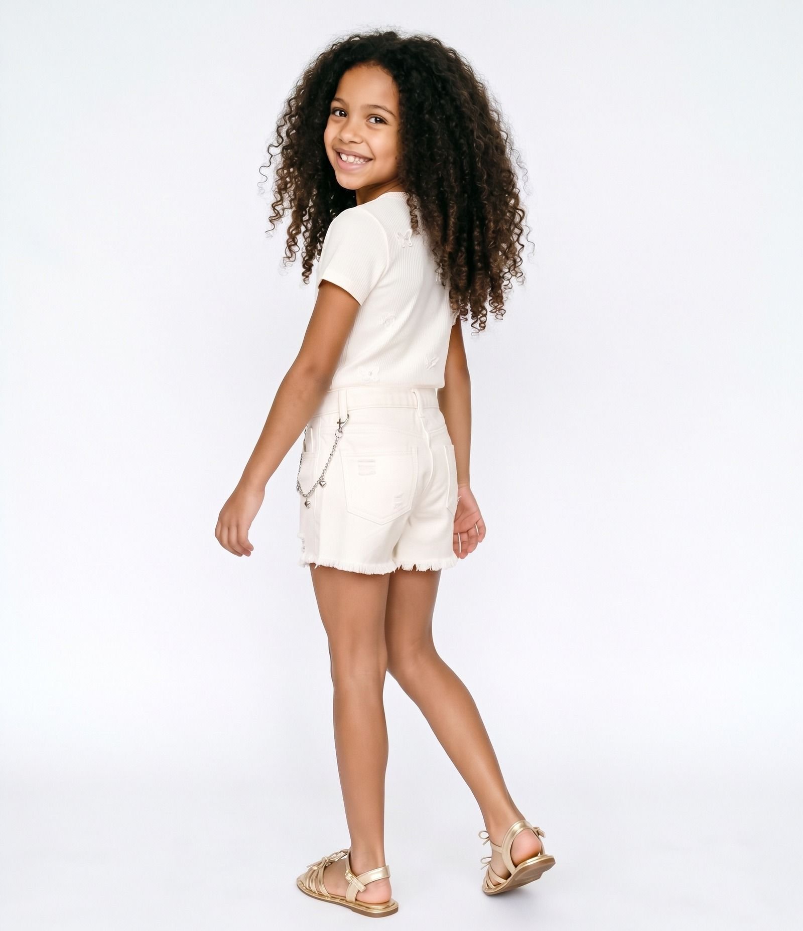 Short Destroyed Infantil Em Algodão com Corrente e Barra Desfiada - Tam 5 a 16 Anos Branco 7