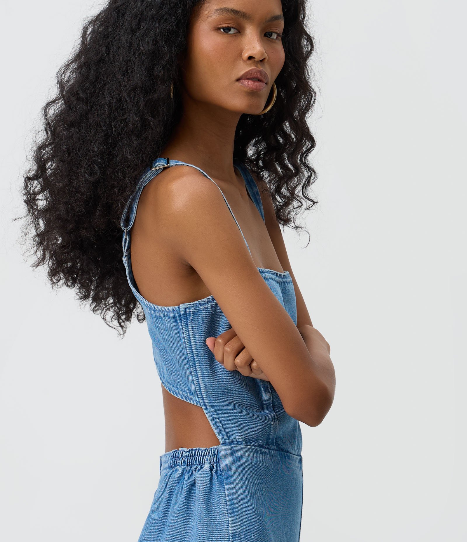 Macacão Jeans Com Alças Finas Decote Reto Azul 3