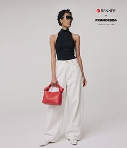 Calça Pantalona em Liocel com Cintura Baixa e Recortes