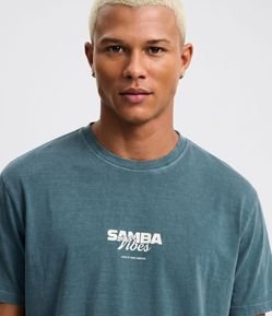 Camiseta Comfort em Algodão Estonada com Estampa Samba Vibes