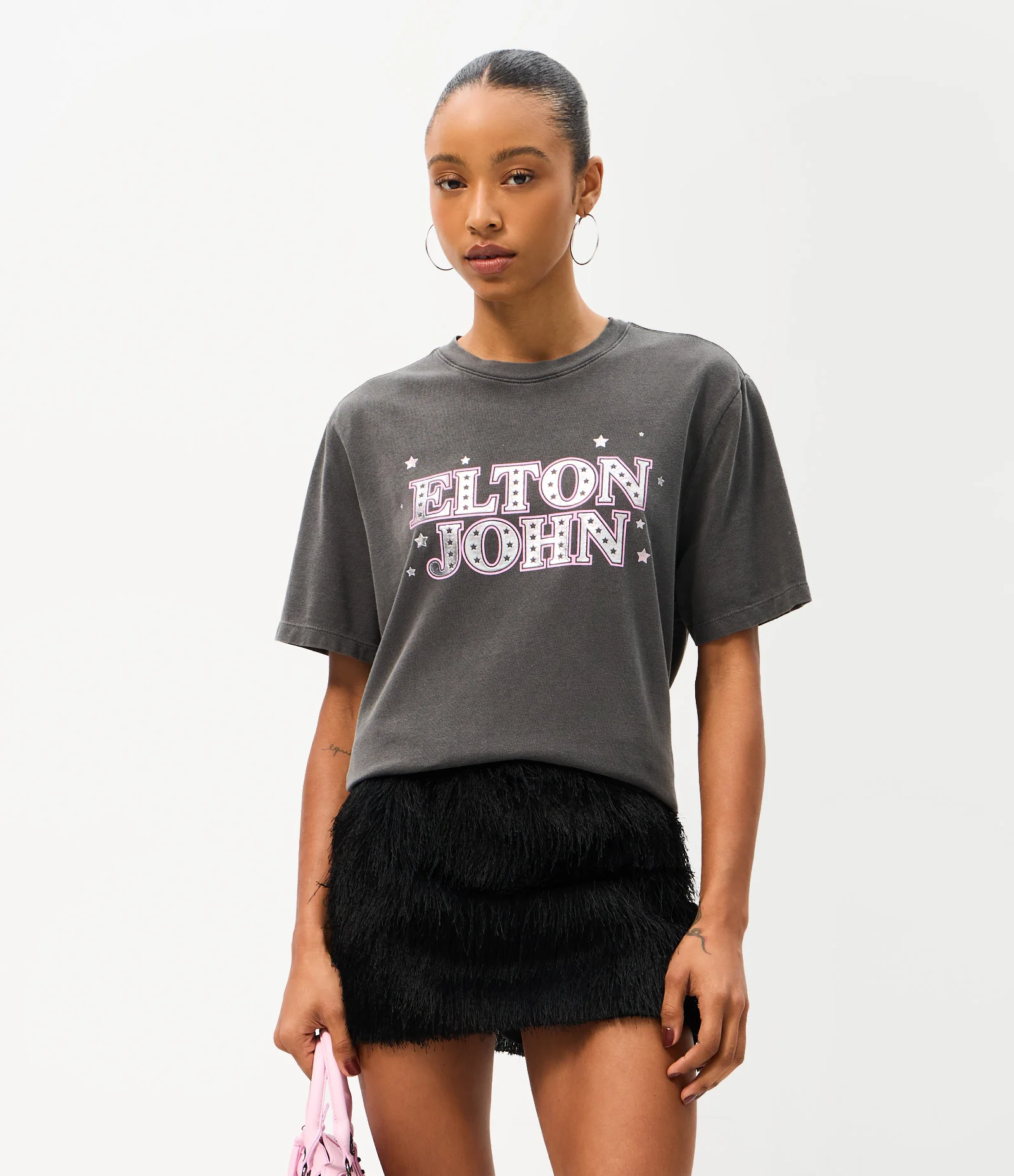 Camiseta Regular Estonada em Algodão Elton John Preto 1