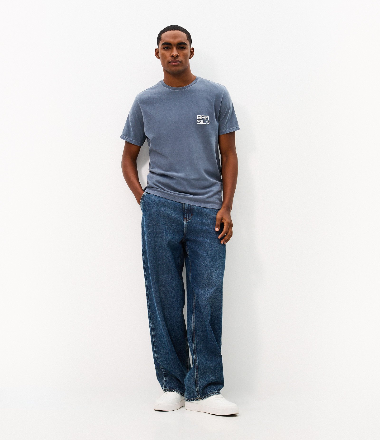 Camiseta Comfort Brasil Estampa Frontal Azul 2