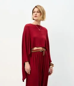 Blusa Capa Cropped em Malha Efeito Tricô com Modelagem Ampla