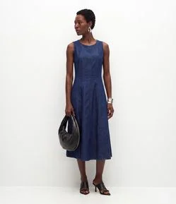 Vestido Midi em Jeans com Recortes e Gola Redonda