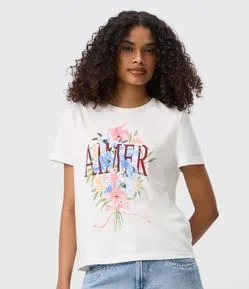 Camiseta em Algodão com Lettering Almer e Estampa Floral