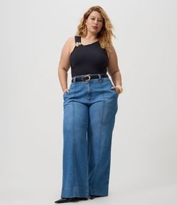 Blusa em Poliamida Drapeada com Aviamento Metálico Curve & Plus Size