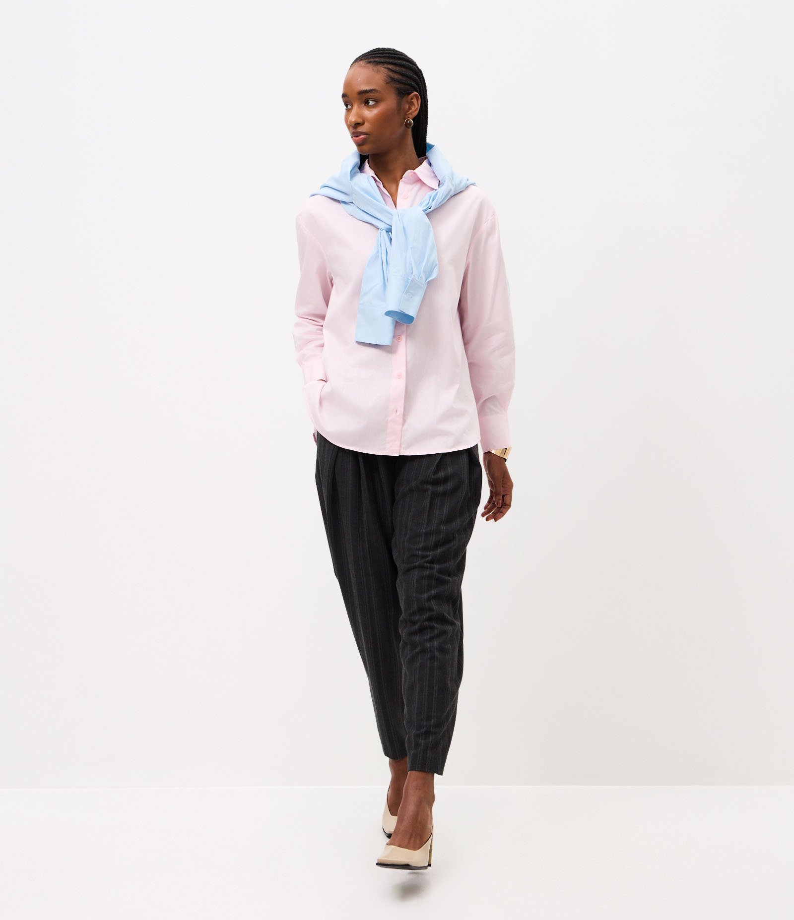 Camisa Comfort em Tricoline com Prega nas Costas Rosa 2