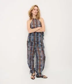 Calça em Chiffon Xadrez com Amarração na Barra