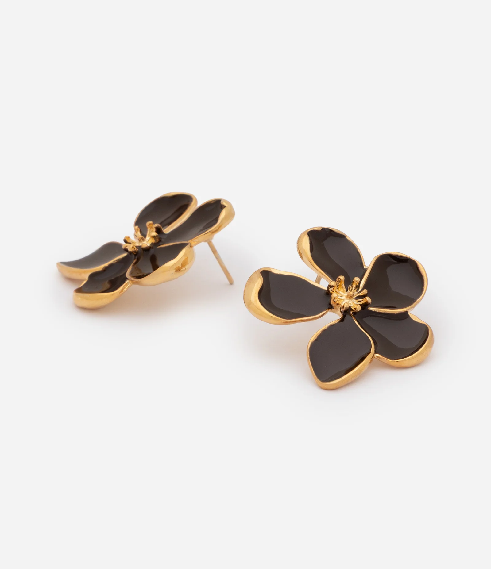 Brinco Botão com Formato de Flor Esmaltada Dourado/Marrom 2