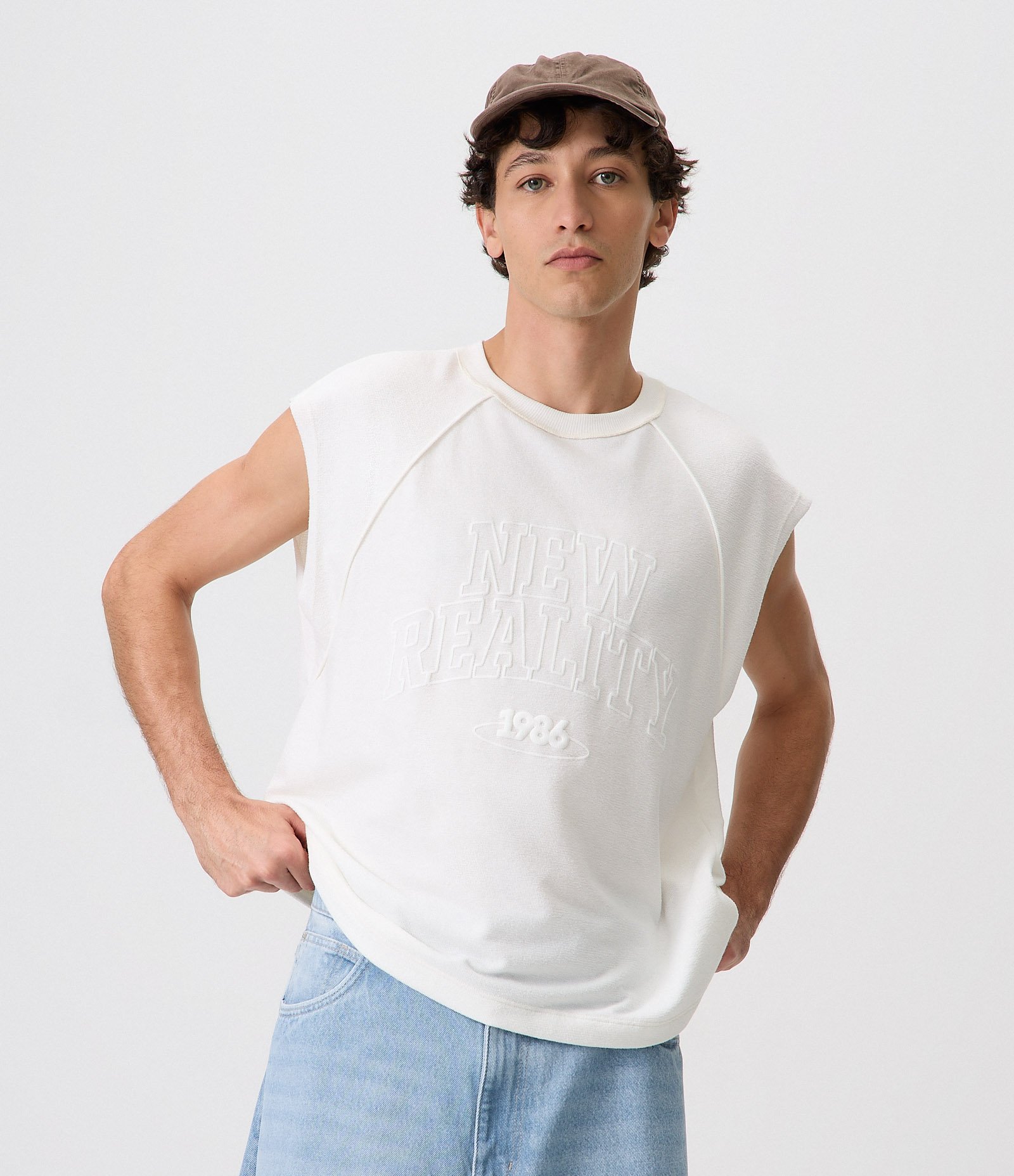 Regata Boxy Texturizada com Relevo Branco 4