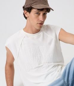 Regata Boxy Texturizada com Relevo