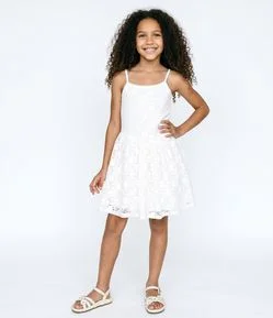Vestido Infantil Sem Manga em Renda Texturizada com Recorte Princesa - Tam 3 a 16 Anos