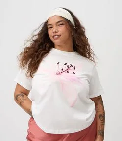 Blusa Regular em Algodão Flor Aquarelada Curve & Plus Size