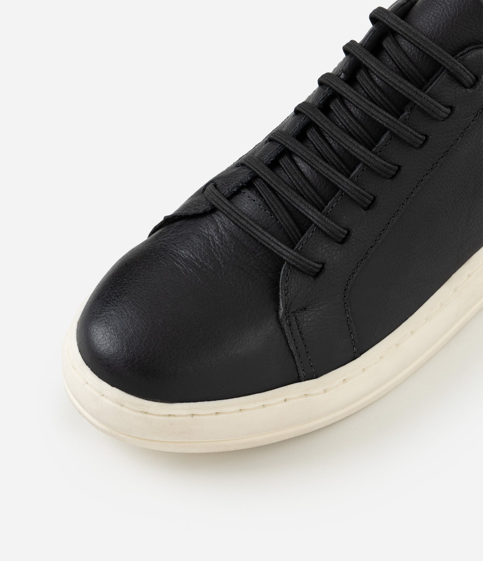 Tênis Couro Casual com Elástico Preto 5