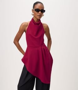 Blusa Frente Única com Gola Degagê e Barra Assimétrica
