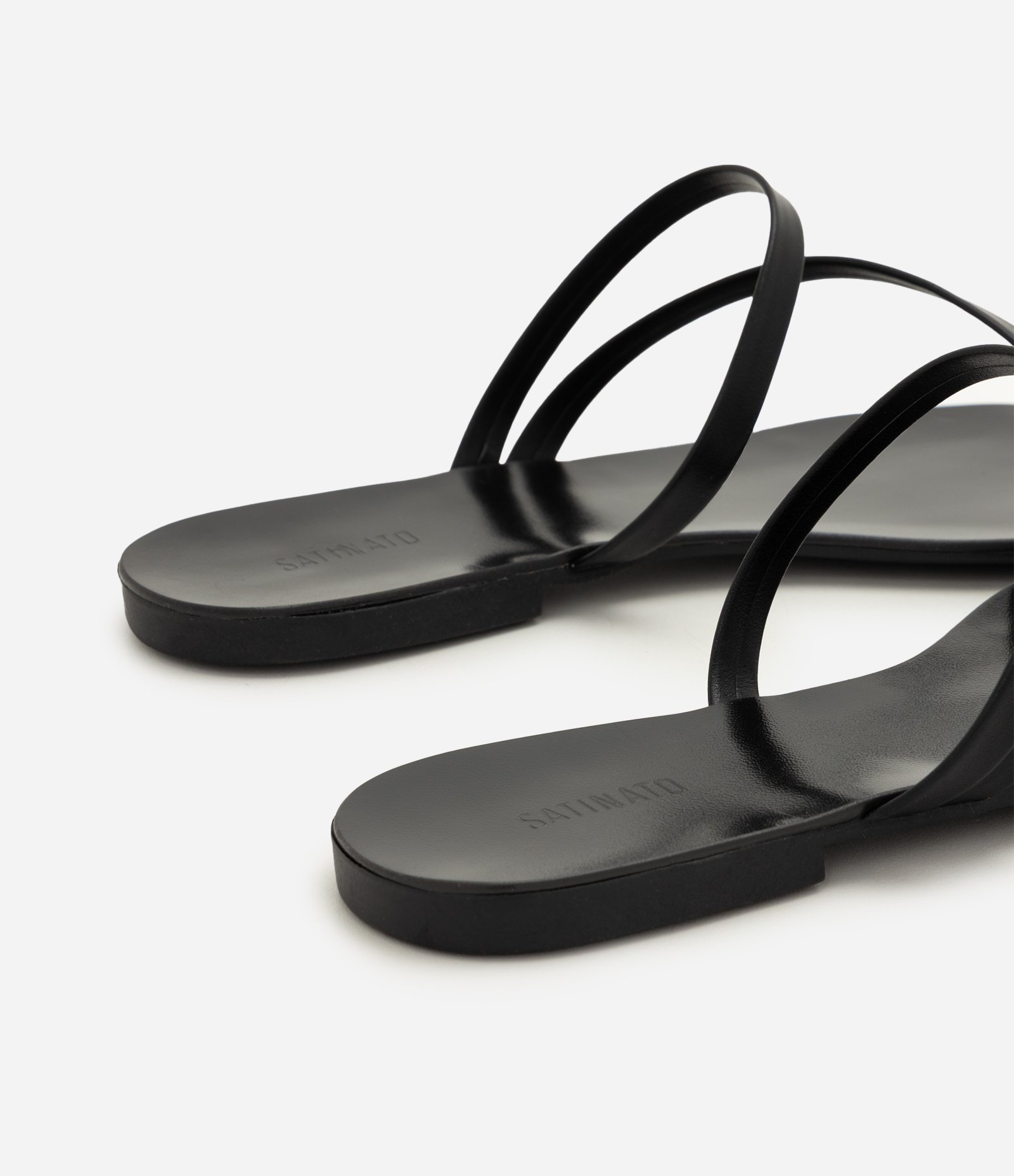 Rasteira Mule em PU com Dedeira Bold Preto 5