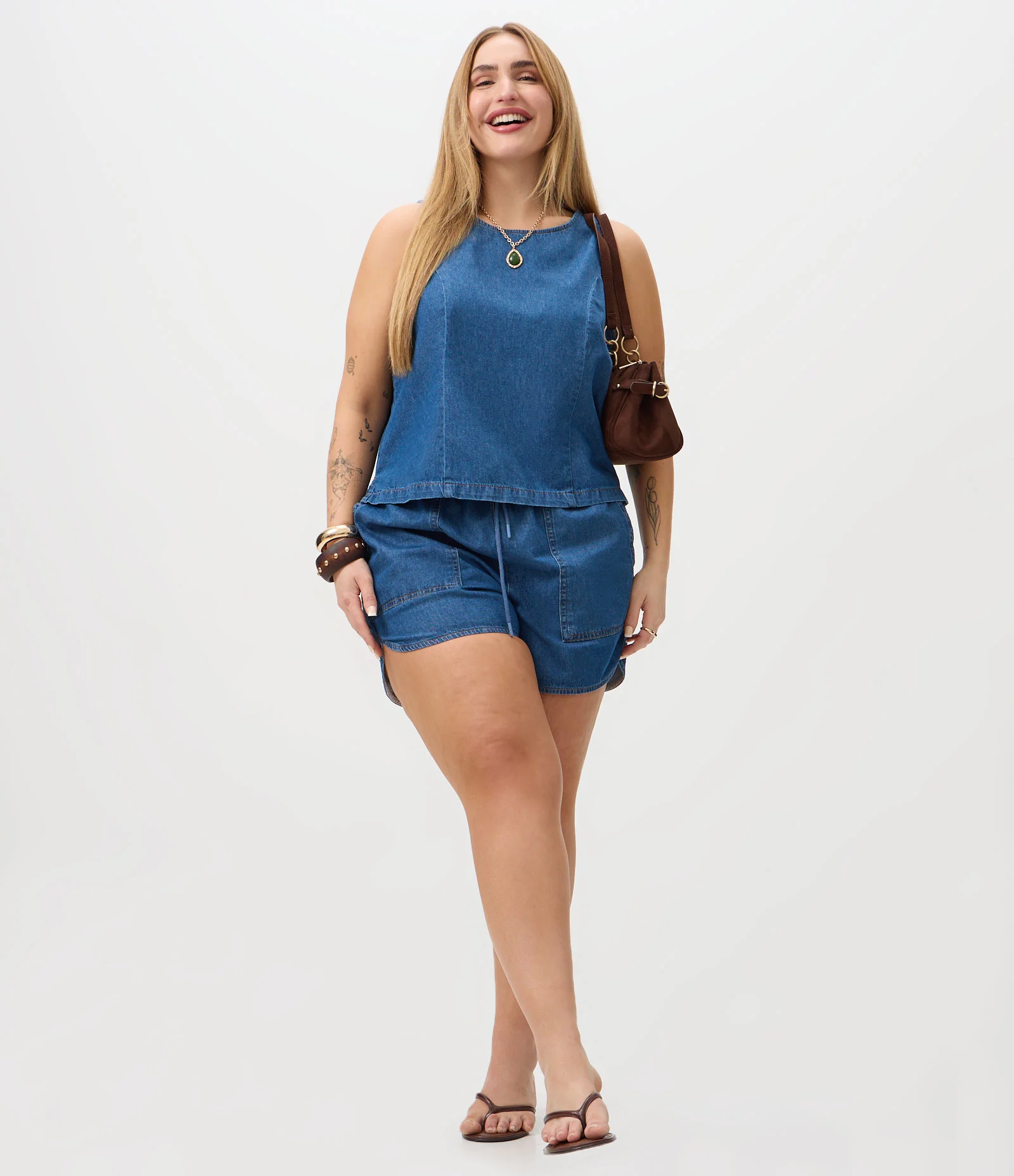 Blusa com Alça Larga Curve & Plus Size Azul 2
