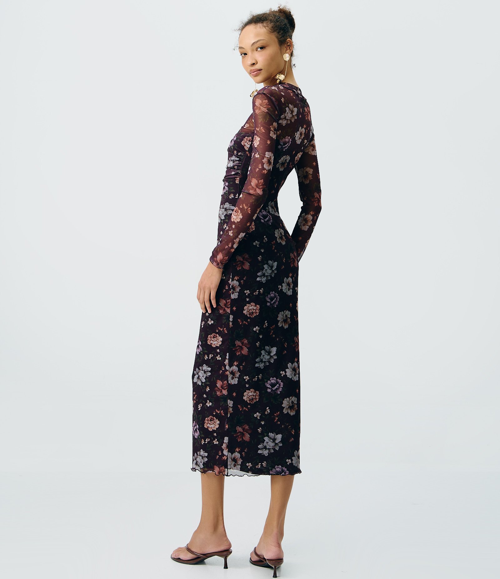 Vestido Midi em Tule com Estampa Floral e Gola Alta Preto 4