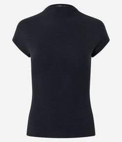Blusa em Ribana com Gola Alta e Ombros Amplos
