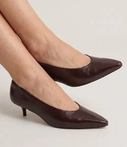 Sapato Scarpin em Couro com Salto Kitten Heel