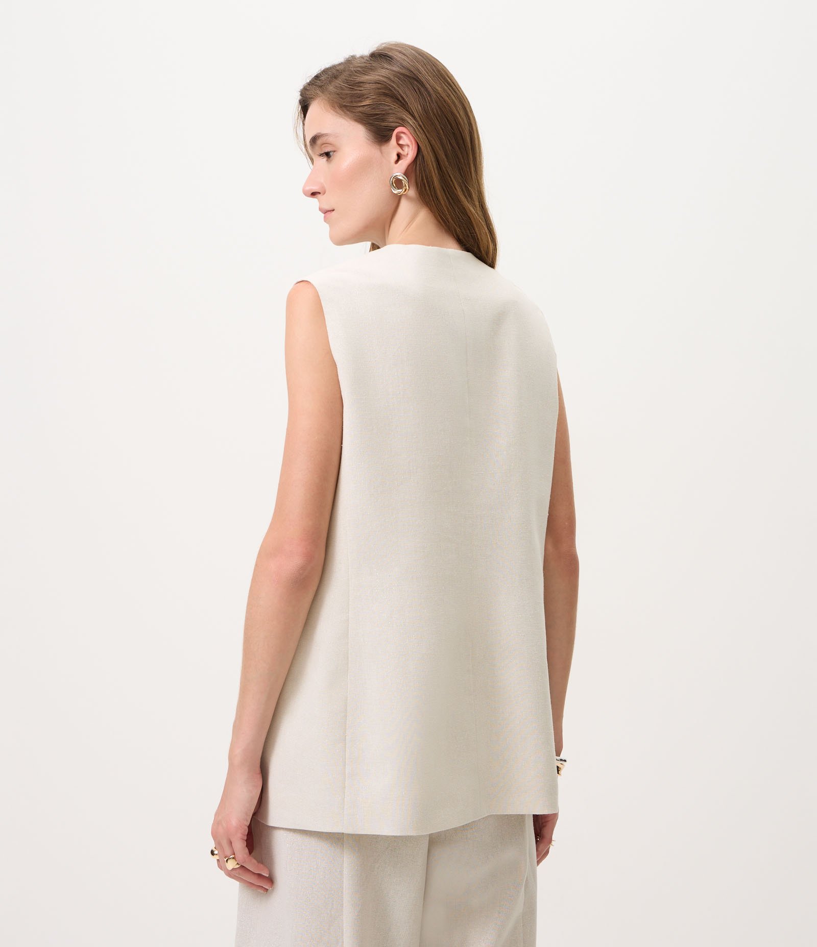 Colete Brilhoso Alongado com Botão Orgânico Off White 4